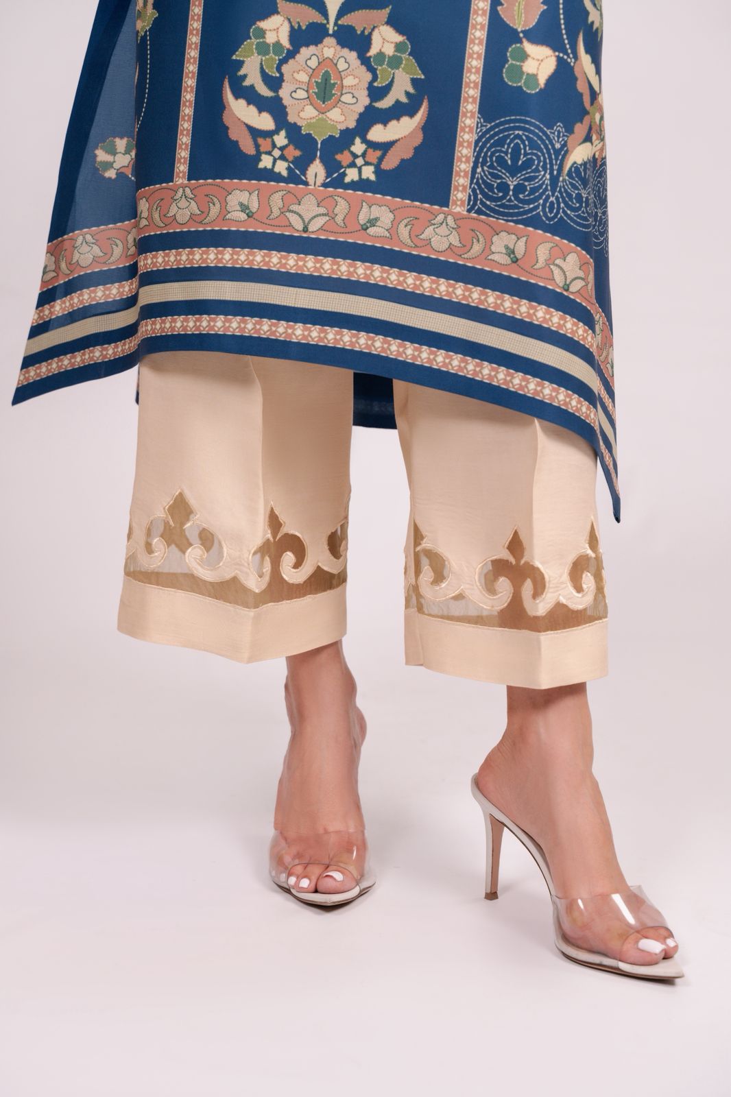 Minar B Pants